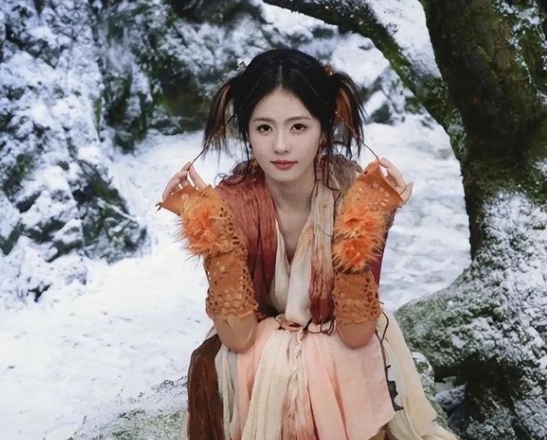 白鹿、李一桐两位美女，撞脸撞造型，会不会让人更脸盲 