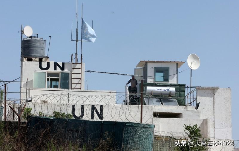 联黎部队营地遭袭影响可不小。从人道主义层面，两名加纳维和士兵重伤，这是对维和人员