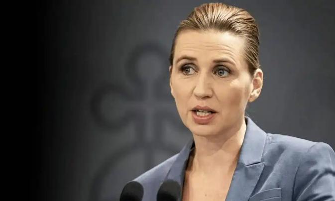 想当年丹麦是跳的很高的，动不动就是俄罗斯中国威胁它等等。现在傻眼了吧。他一直跟随