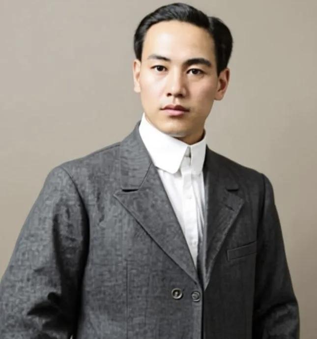 珍藏记忆老照片分享原来他年轻的时候也有头发