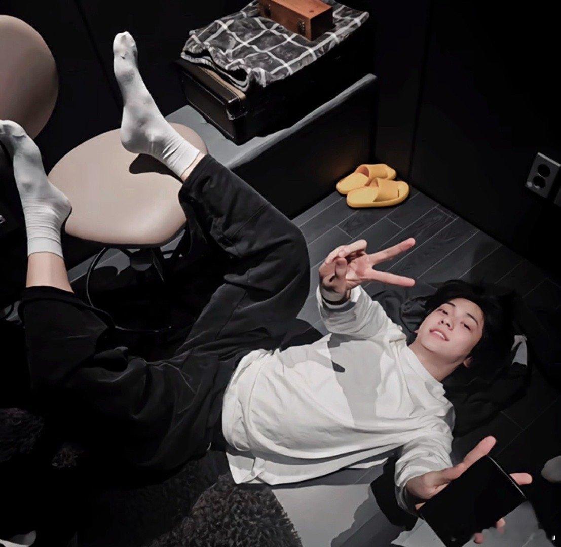 直男怎么可能发这种照片 