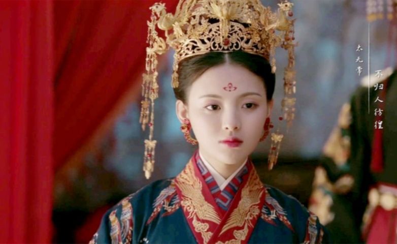 古偶真是小花必争之地，她的剧基本被黑得很惨【杨超越】