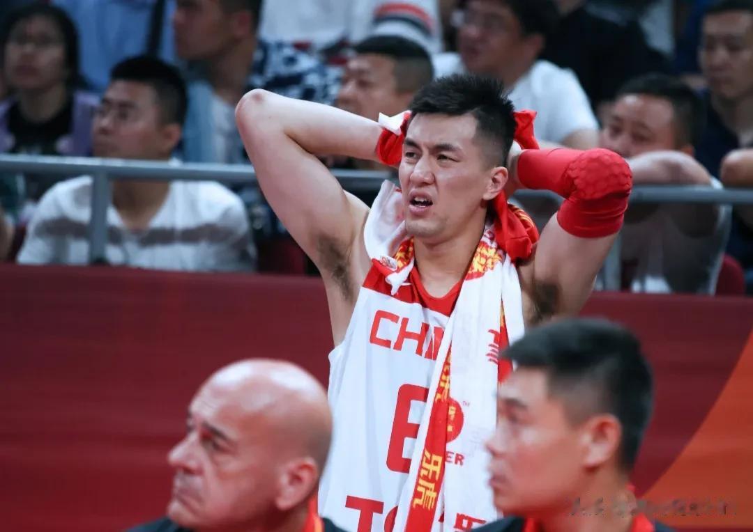 如果男篮8月底完成这2次补充，24年奥运会就稳了！

1，紧急召回郭艾伦，作为亚