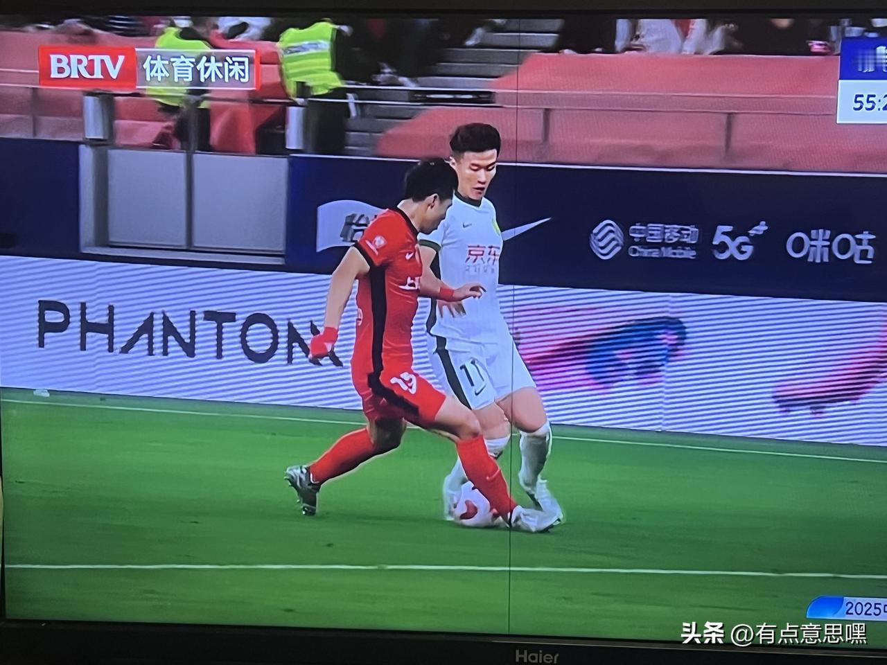 国安威武，气定神闲，不受干扰。发挥出自己最高水平，

2:1，国安领先，林良铭世