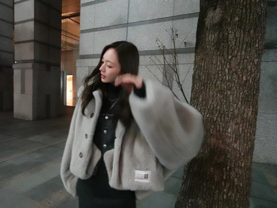 梅澤美波「寒いのがすきですきで」　umegram