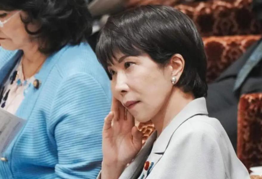 日本当局宣布！

11月18日，日本财务大臣片山皋月明确表态：“近期外汇市场出现