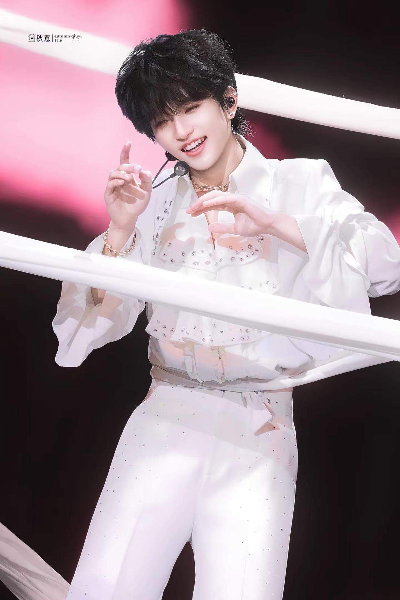 小爱神.+:｡♡₊˚