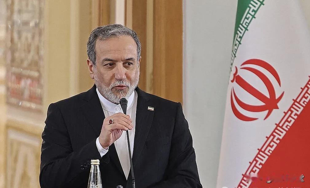 美国短期内不会发动全面对伊战争，更可能在2月底至3月初实施有限精准打击。近期特朗