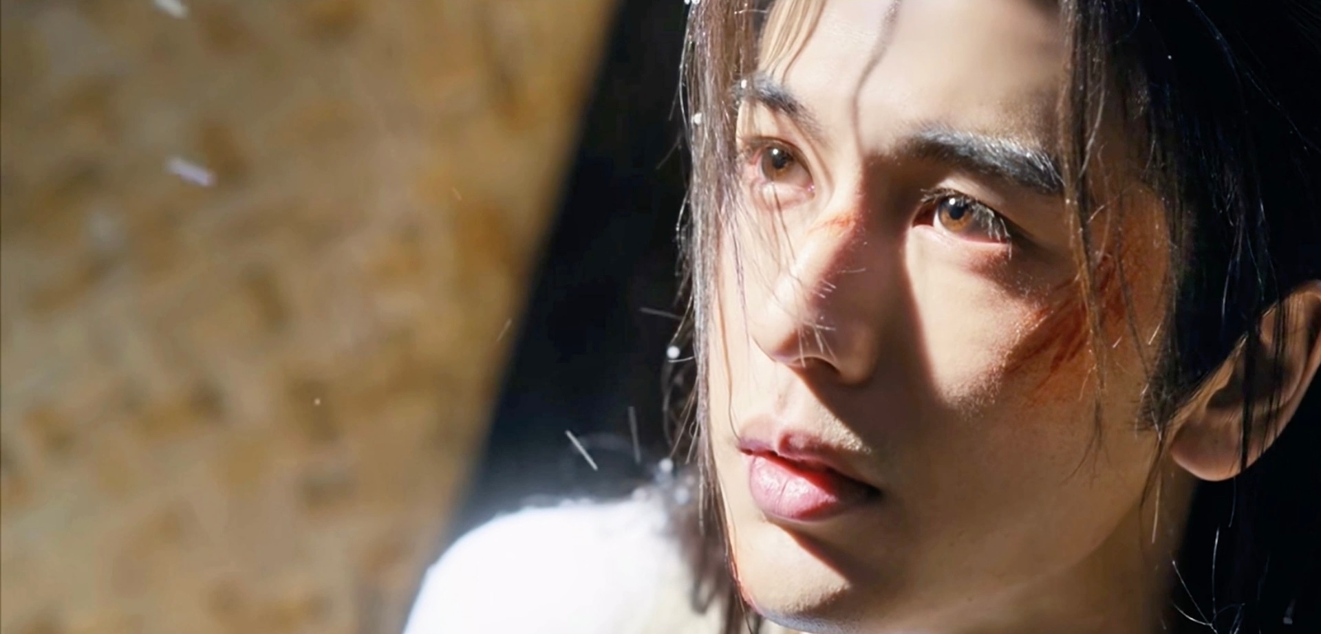 谢征这张帅脸真的…🤤张凌赫谢征逐玉开播