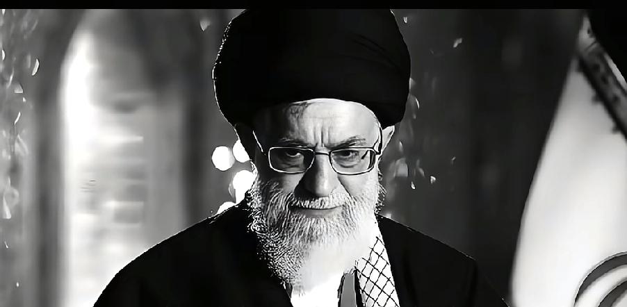 美国迫切希望伊朗政权更迭，伊朗的精神领袖最终被干掉，美国想复制伊拉克模式，干掉国