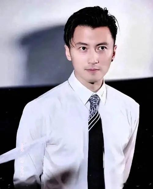 谢霆锋死活不去那英演唱会？换我我也不去。当年那英劝王菲分手，话都说到那份上了，现