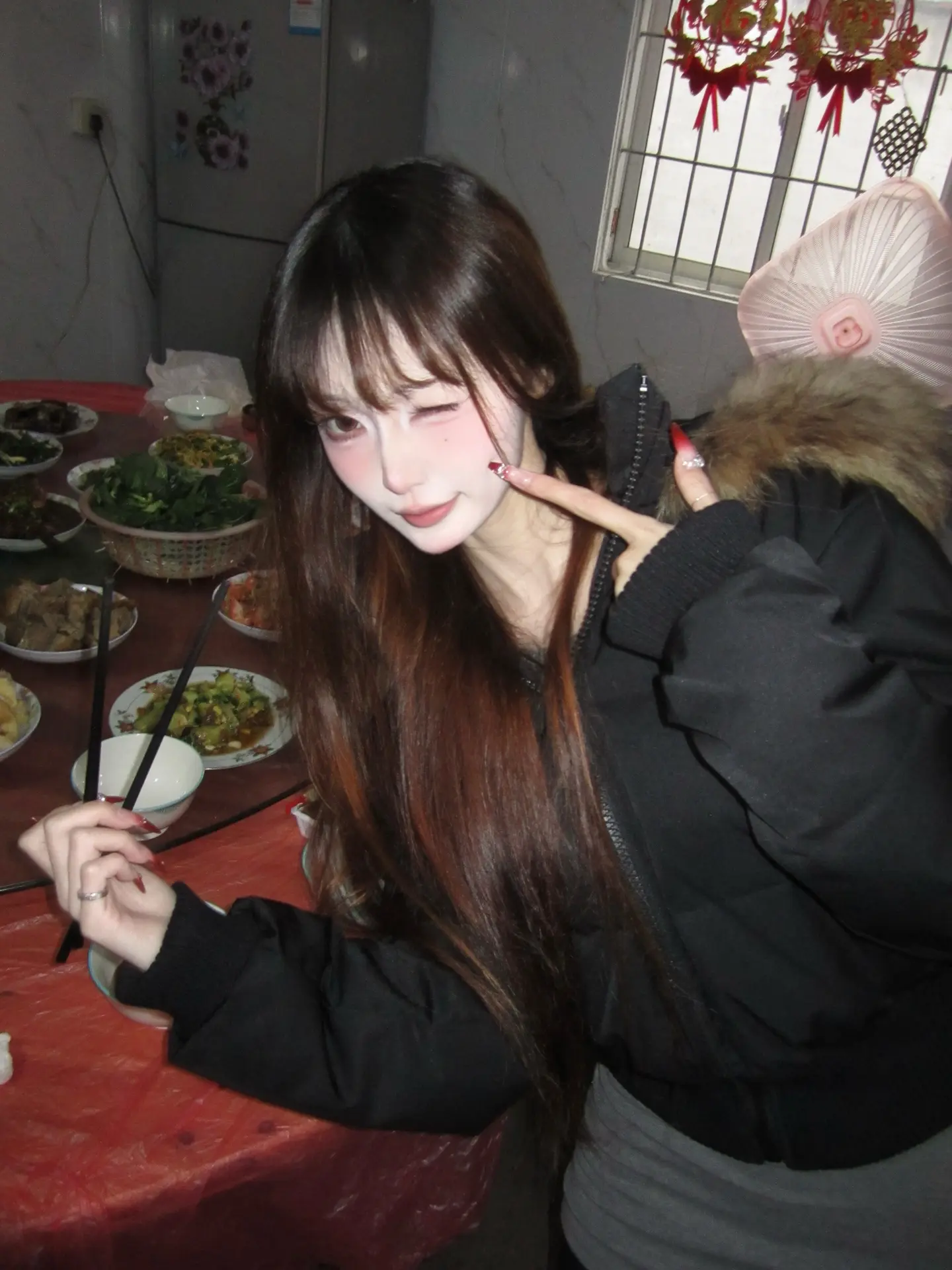 回家吃年夜饭噜。