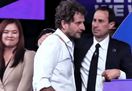 不甘心，蒙特穆罗打心底不甘心。坐镇主场，半决赛赢了卫冕冠军中国，抱着十足的信心开