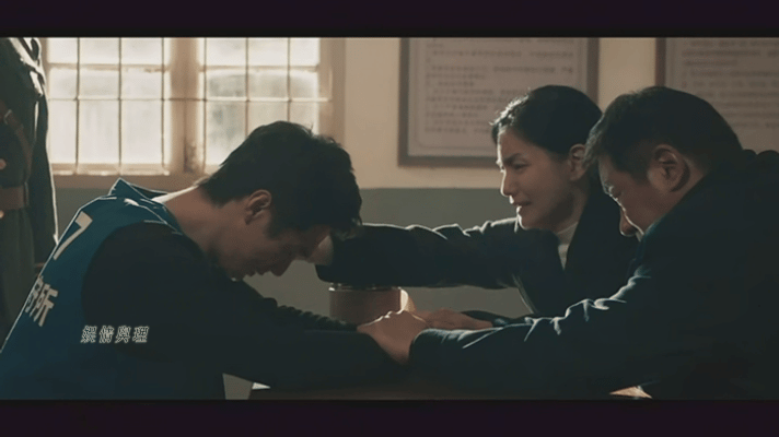 方圆八百米后劲方圆八百米 彻底被结局狠狠戳中内心，整夜难眠反复回味剧情。陈辉崩溃