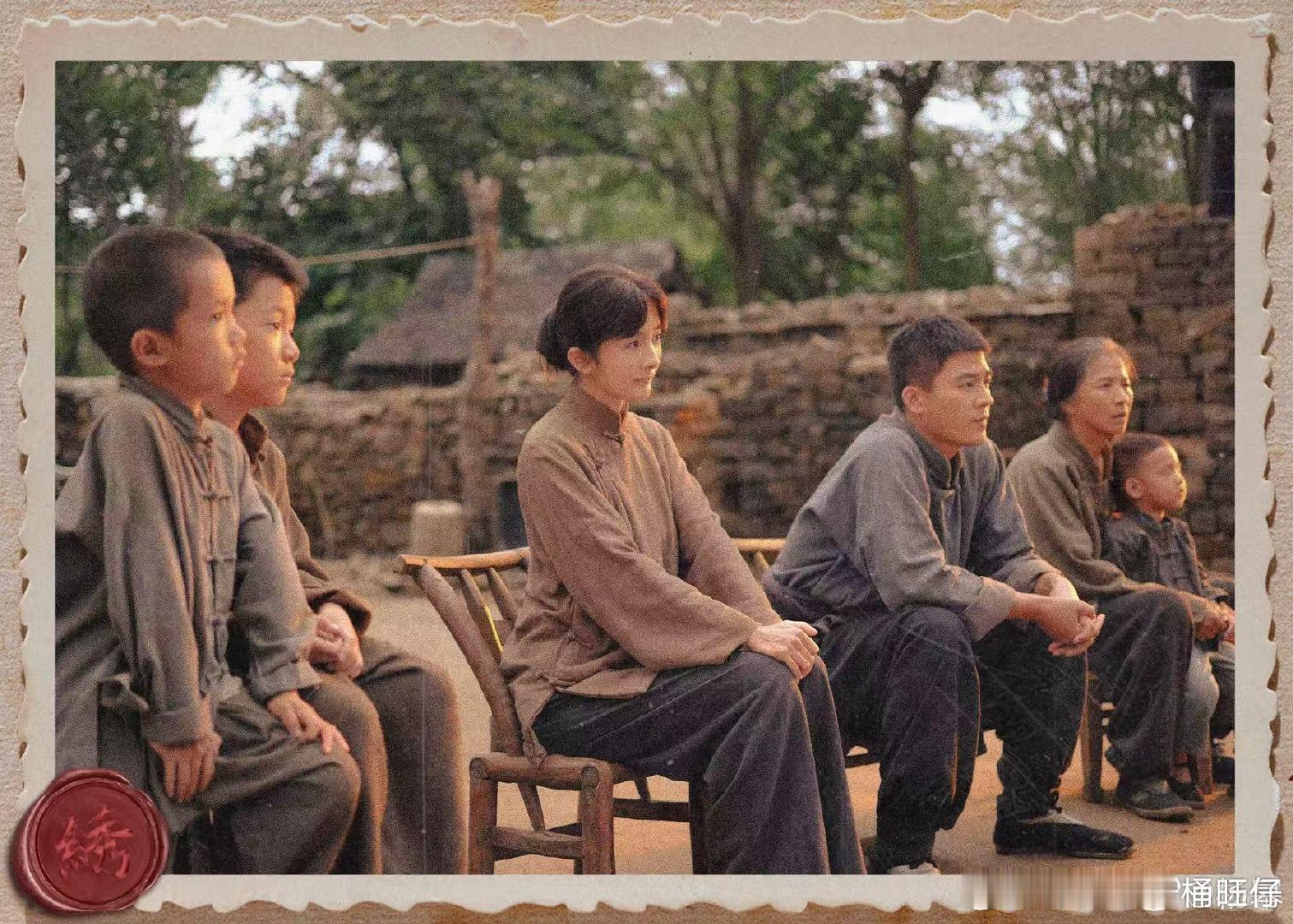 杨幂爹给俺上了无比重要的一课杨幂俺们生在土地生在土地、长在土地，更要热爱土地、敬