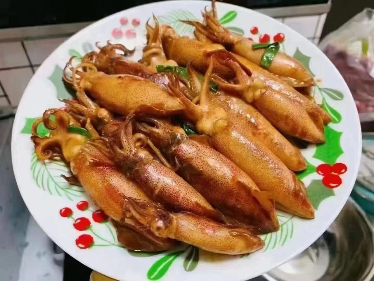 美味的海鲜大餐，鲜嫩多汁的管等你来尝！🍤🦐