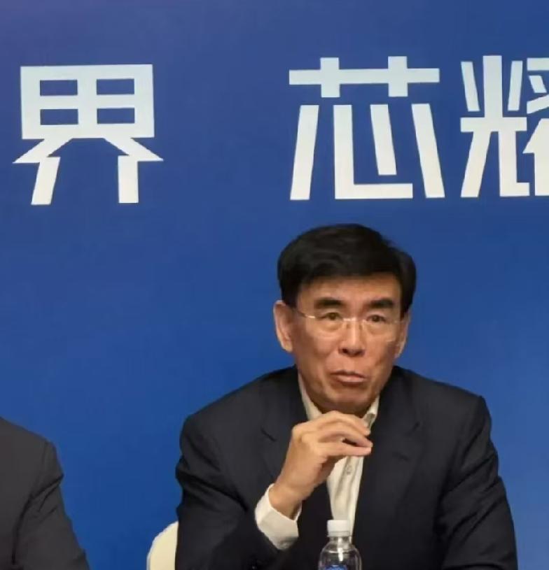 说实话，14nm的芯片，现在还能翻出什么浪花？

我第一反应也是：这怕不是来搞笑