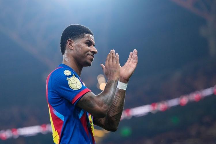 罗马诺：巴萨与拉什福德双方都愿意继续合作，但最大障碍在于财务问题。巴萨在技术层面