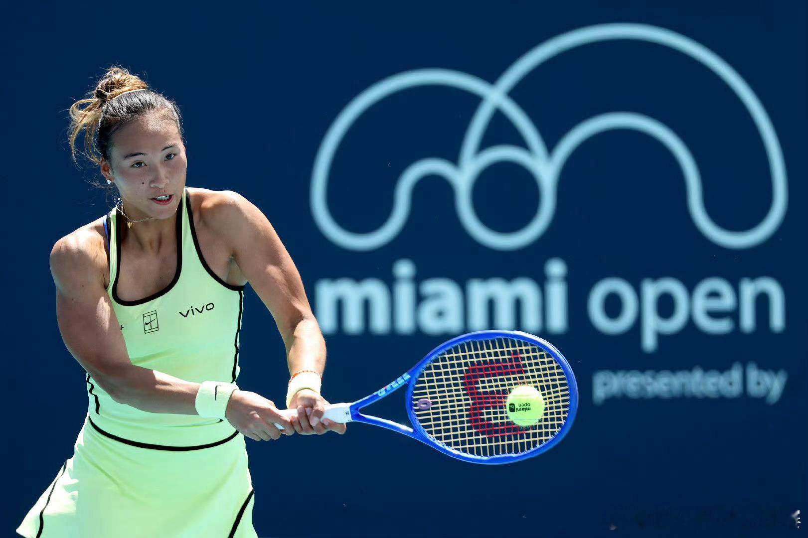 WTA1000 迈阿密站第三轮，以4-6、6-2、6-4逆转击败15号种子、前澳