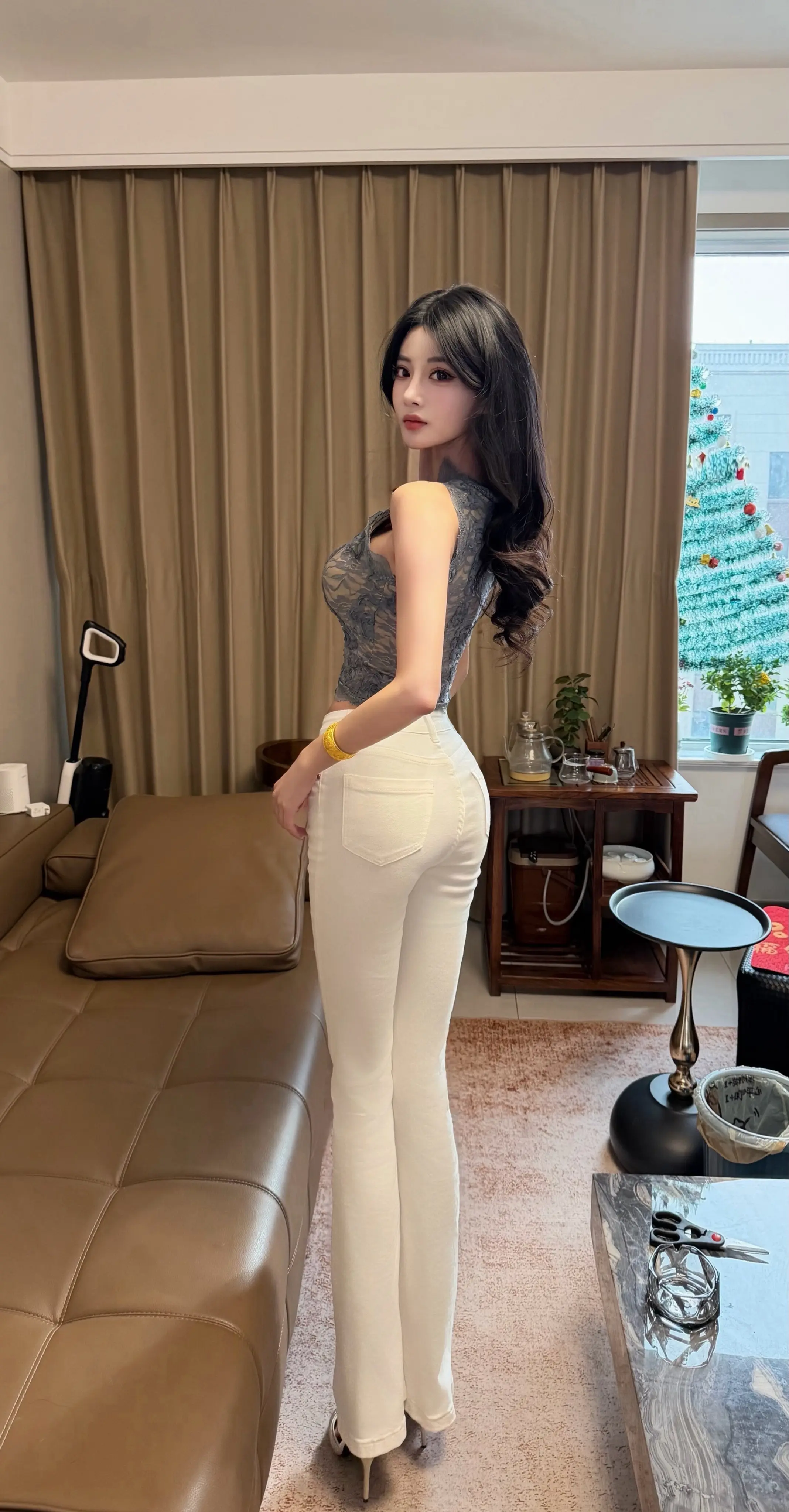 刺猬永远做不了别人怀里的猫。