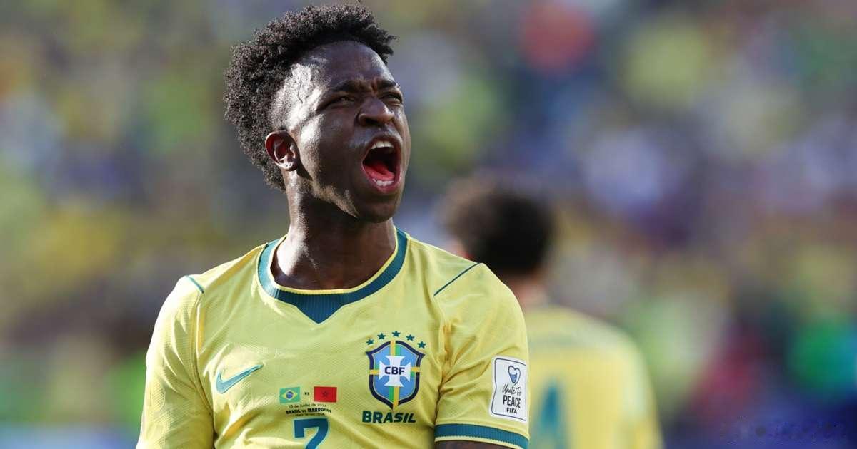 巴西1-1摩洛哥：维尼修斯轰精彩进球，阿利松终场两连扑力保平局上半场伊斯梅尔·赛