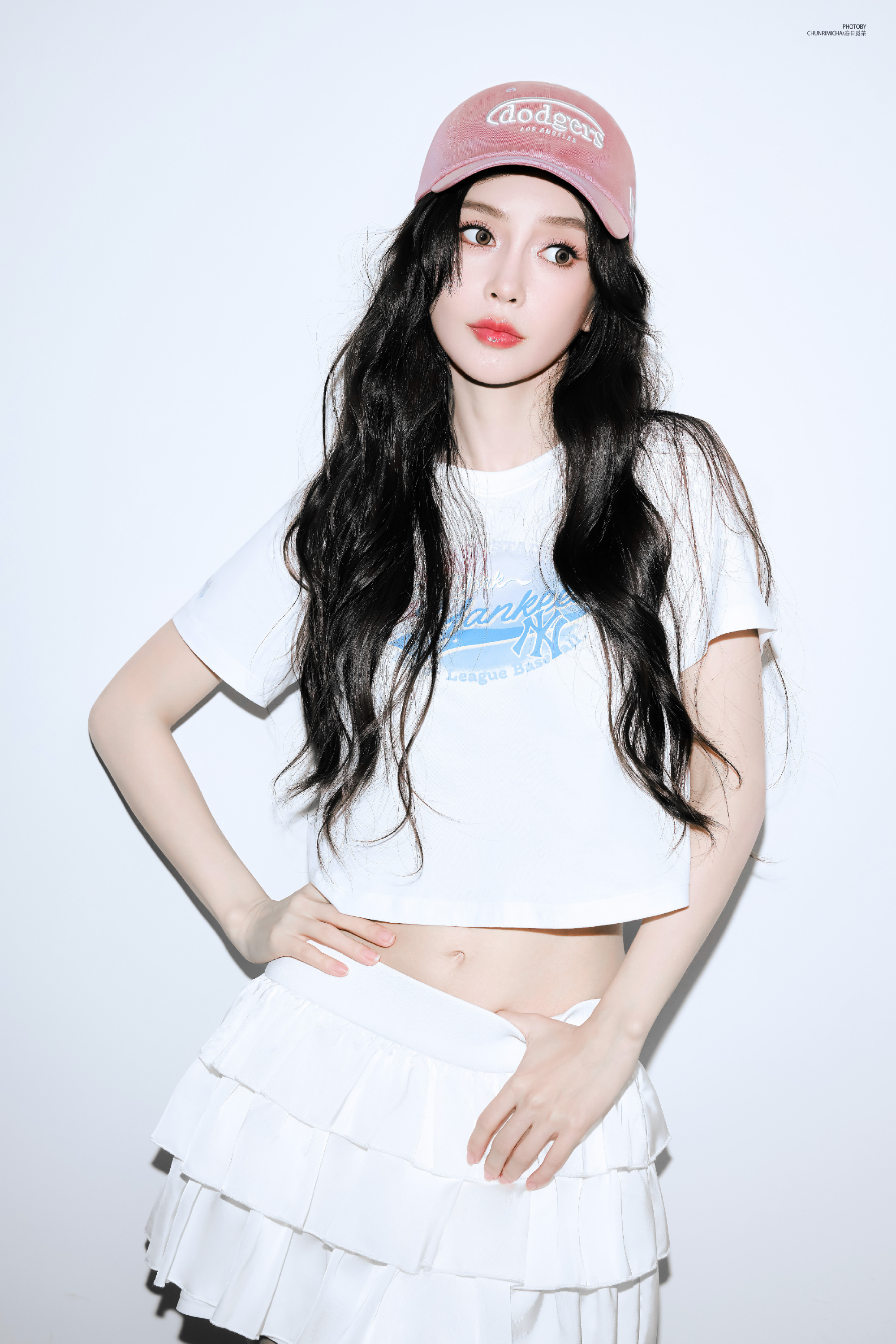 angelababy angelababy “你是被光偏爱的，你的名字燃起我永恒