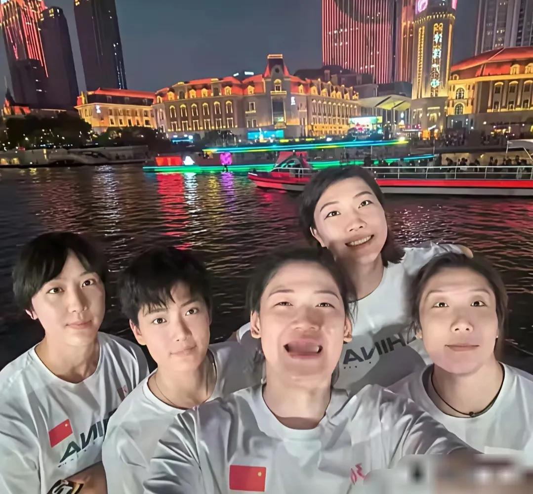 李盈莹的脚伤到底有多严重？天津业内人士透露最新消息

7月22日晚，李盈莹和天津