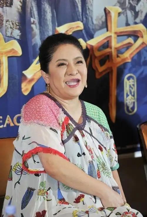 向太说：存款没有200万别买车，只能坐地铁上下班，不要追求豪车，车只是代步工具。