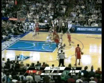 巅峰罗伊一个后撤步，把对手晃倒了。脚踝终结者训练营 ​​​