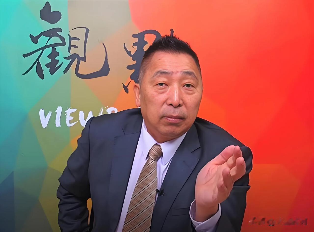 台湾评论员唐湘龙提出一个很扎眼的观点：美国这套围堵打法，最终反而有可能把自身拖垮