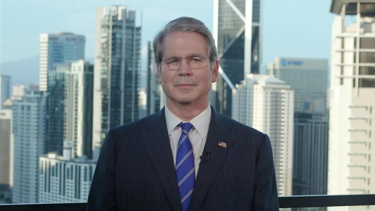 【贝森特哭穷：对中国拒买美国大豆很痛苦，我也是豆农】


美国财长贝森特，终于承