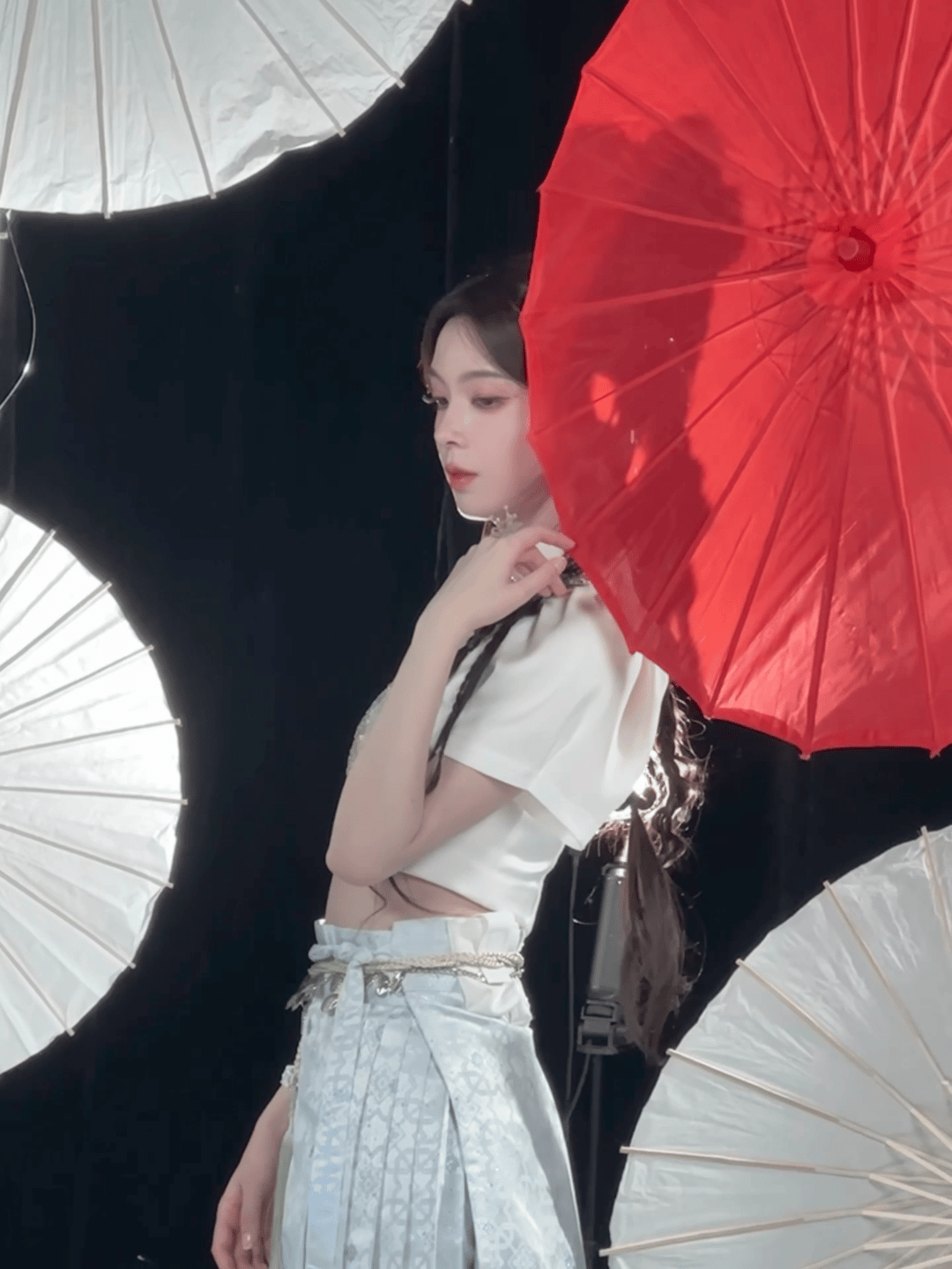陈瑶更新vlog陈瑶这期vlog活人感满满，炫美食还开麦，期待你在五公的表现！ 