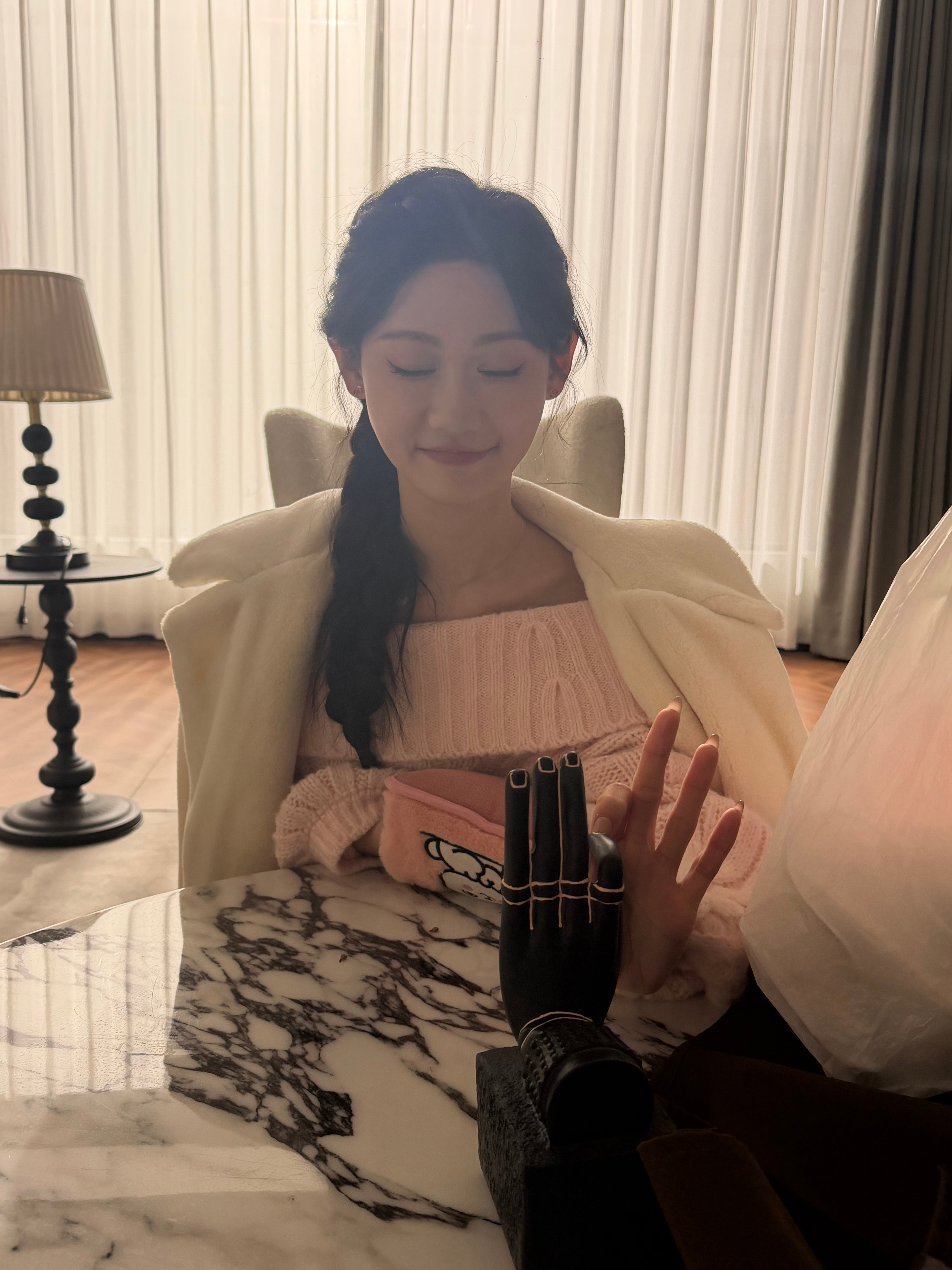 “能永远缠绕在一起吗 发丝 命运 我和你”别摸我的杀手女友是只猫护牙行动老己的冬