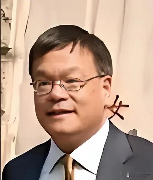 1973年纽约病床前，宋霭龄和宋美龄闲谈家事，才知孔家四兄妹大半断了血脉
 
1