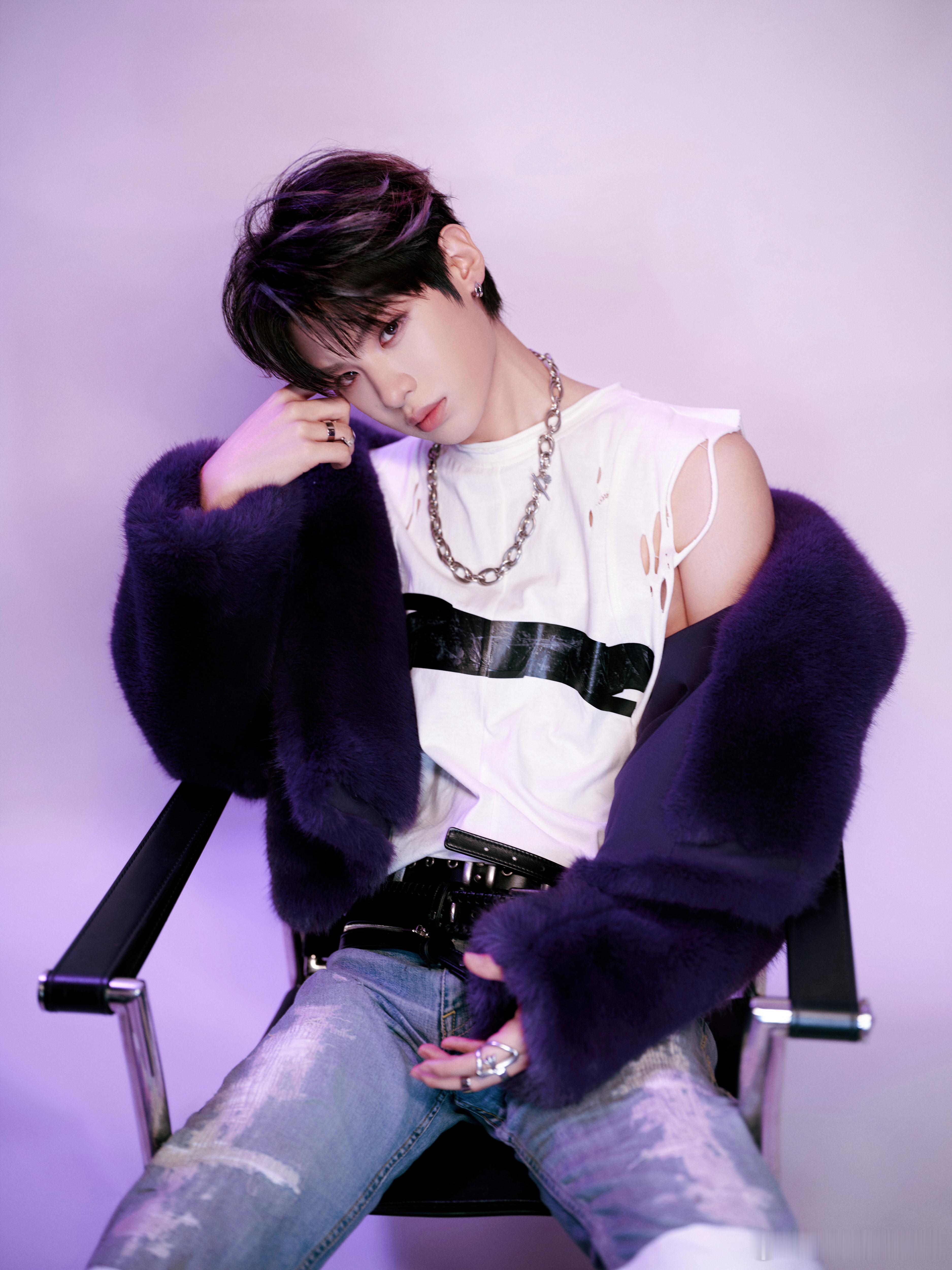 这补兑吧。小哥哥今年多少岁啊🥺 
