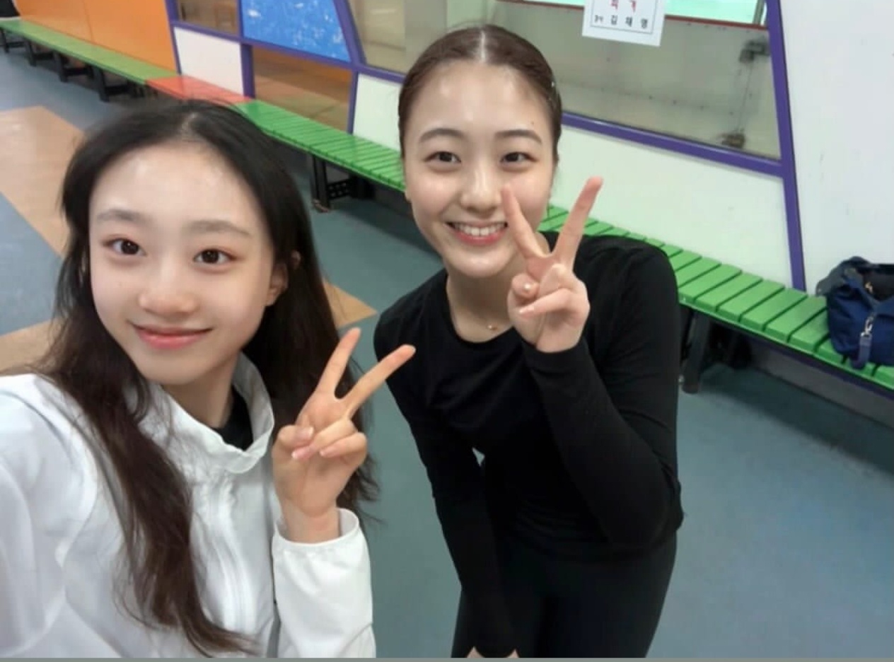 李孝元＆上园恋奈，珍贵合影保护起来俩人是新一代里最具日韩代表性的长相 