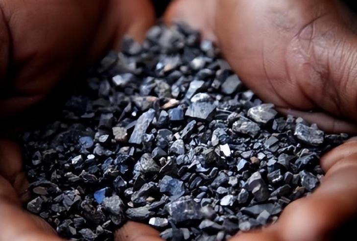 中国配额收紧，钨矿供给紧张已成定局，全球钨市震动

最近国内券商召开的钨矿专题会