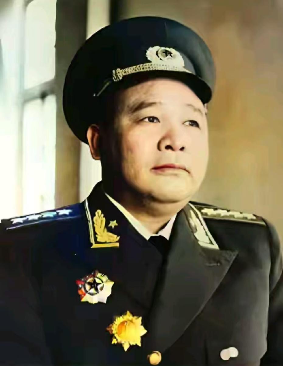 全网无人敢喷的开国大将！徐海东到底有多硬核？
 
在开国将帅圈里，有个特别的存在
