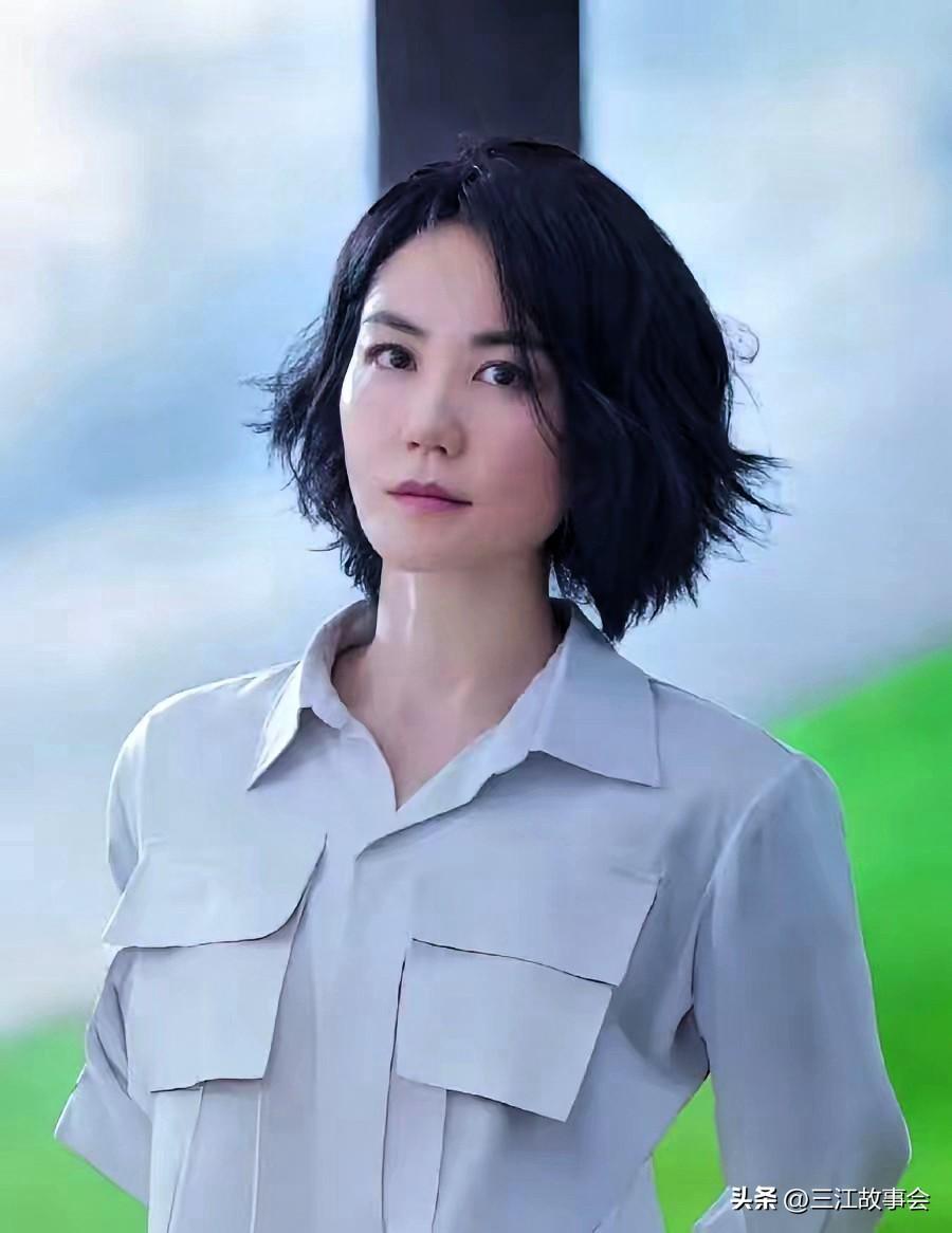 难怪王菲一天那么佛系，
因为她是真的很有钱。
谢贤去世，一个亿的大头给了张柏芝，