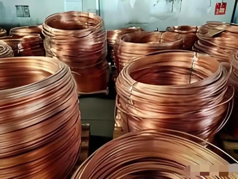 美国这次蒙了，美国大量囤积了铜，把铜价炒上天去了，可美国万万没料到，中国根本不按