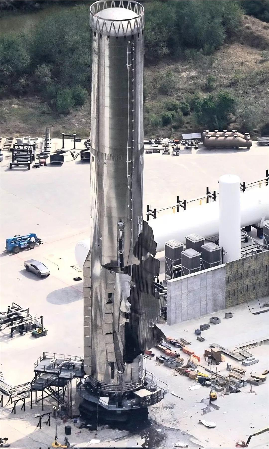 真惨，竟然直接开膛破肚了，想不通迭代升级的新型号怎么成了薄皮小馅的玩意，这下只能