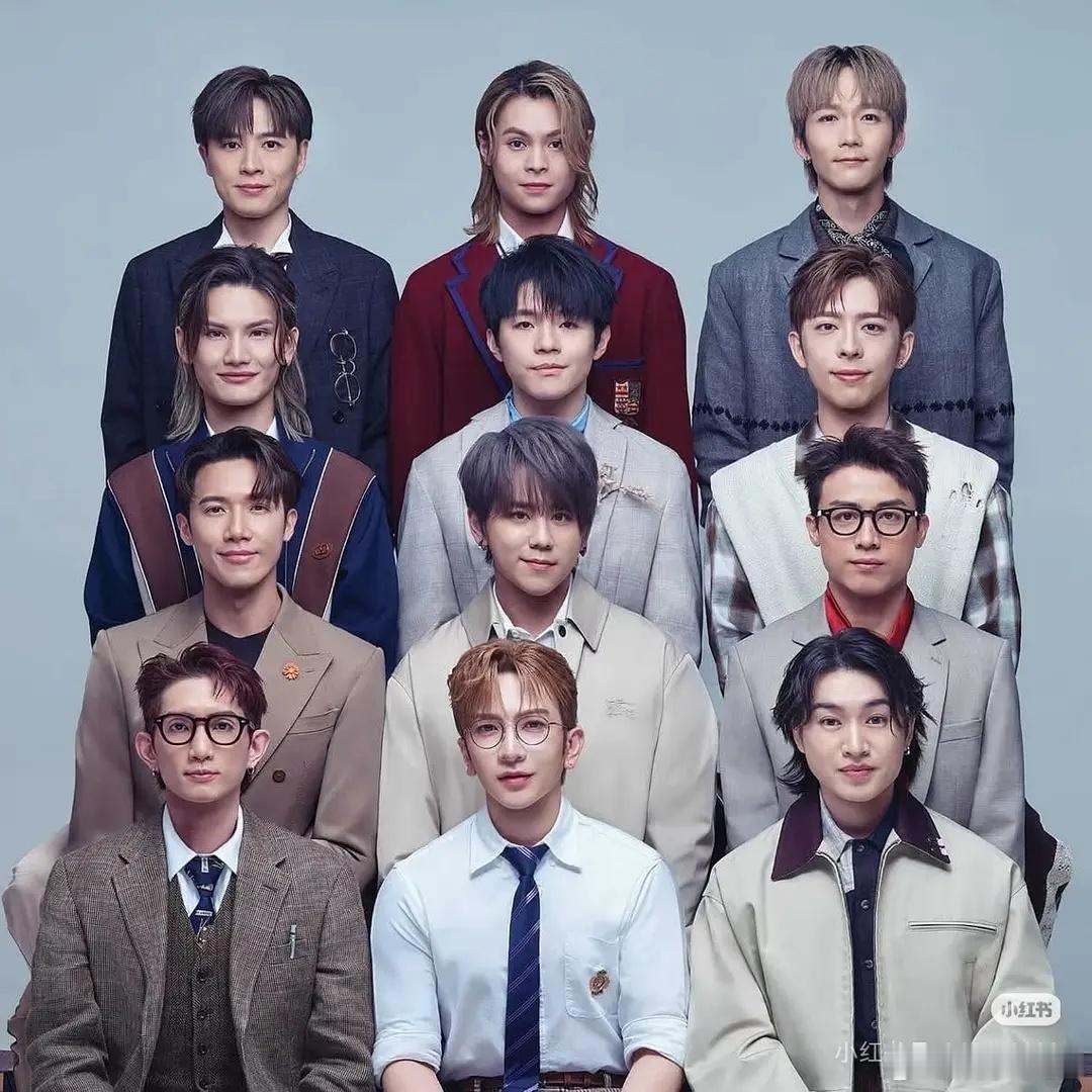 懂了为什么姜涛是香港顶流了，除了他之外的人长的真是一言难尽，各有各的搞笑 