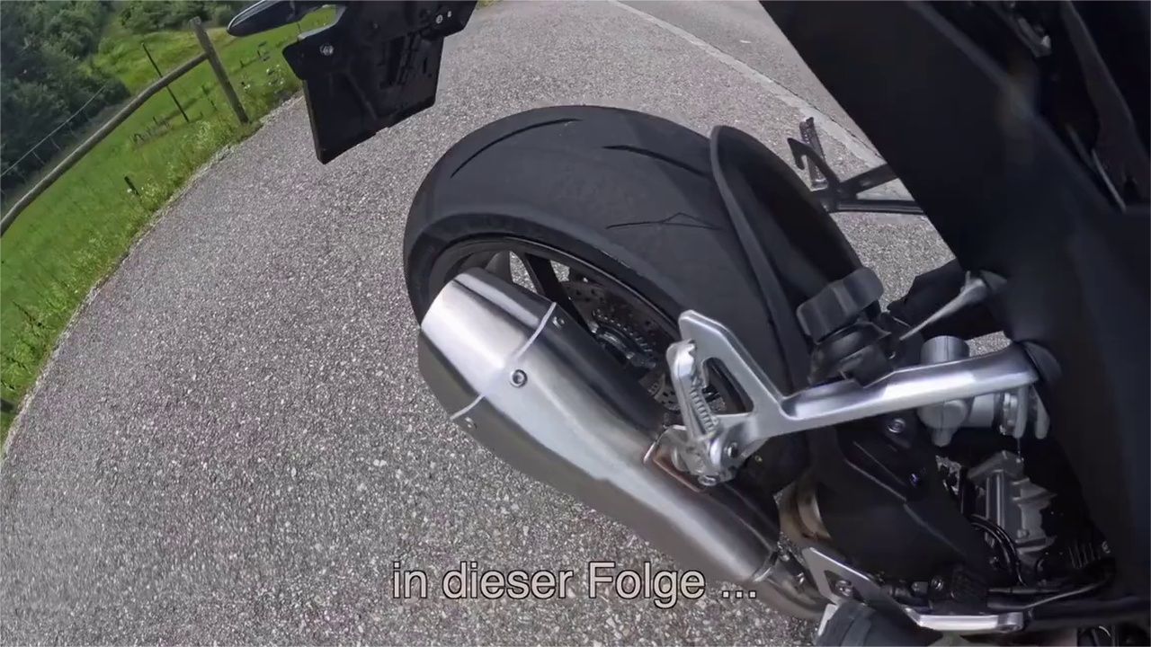 仅两台试驾车，瑞士博主试驾张雪500RR