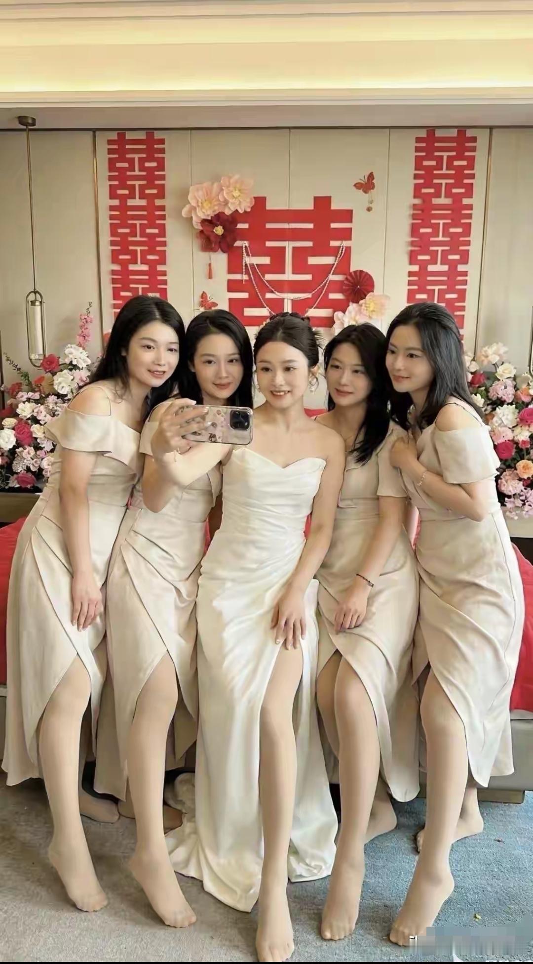 如果最强伴娘天团出现在婚礼现场，估计新郎和伴郎都会笑醒吧……