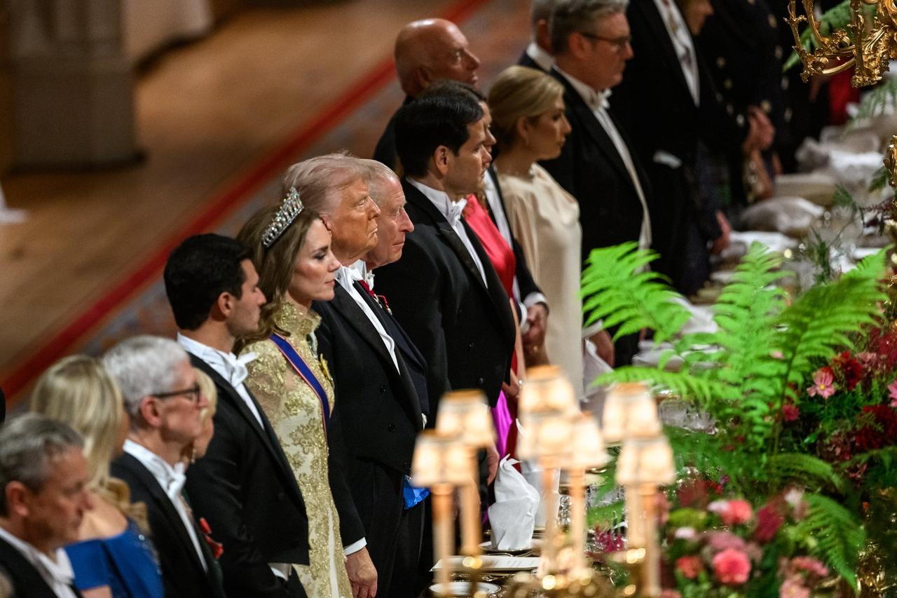 白宫官方网站今天写道：“唐纳德·J·特朗普总统今晚在温莎城堡举行的国宴上发表讲话