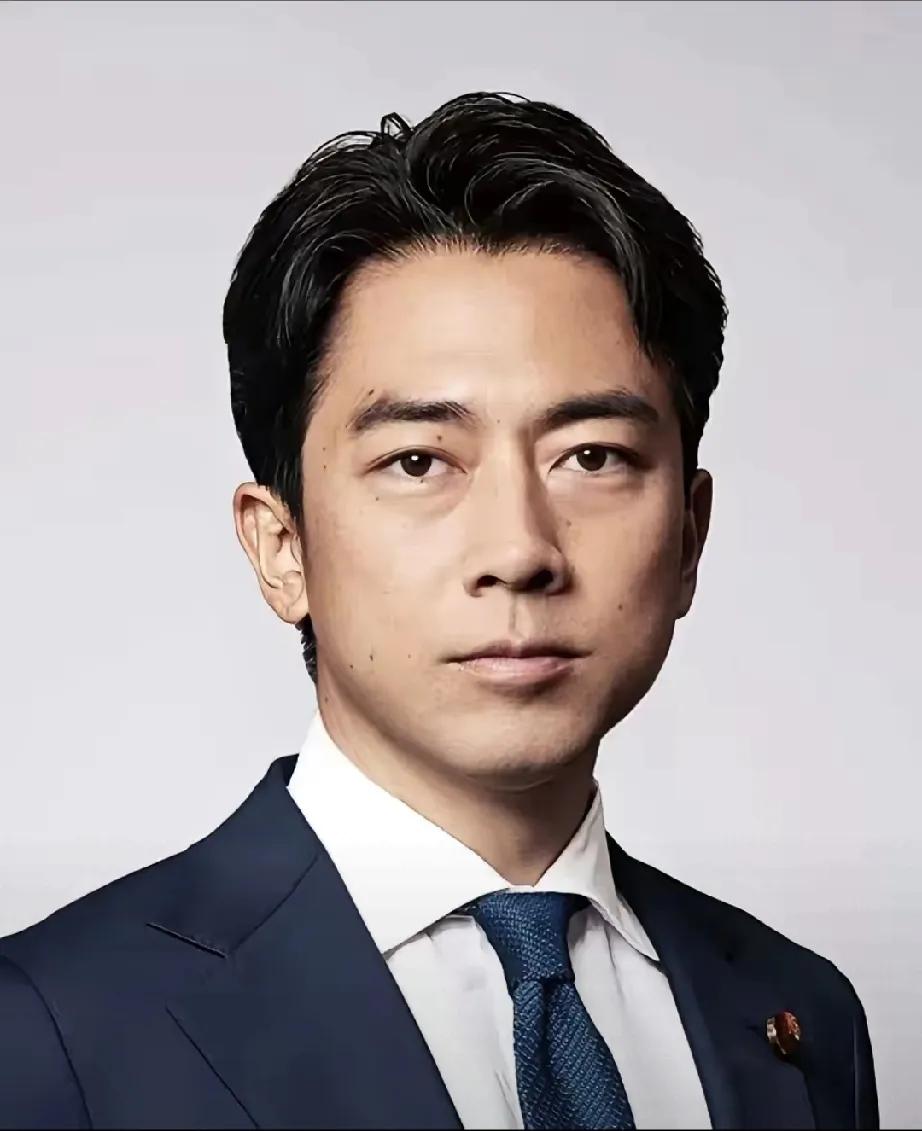 就在刚刚
日本宣布了
2025年9月13日，日本农林水产大臣小泉进次郎正式宣布参
