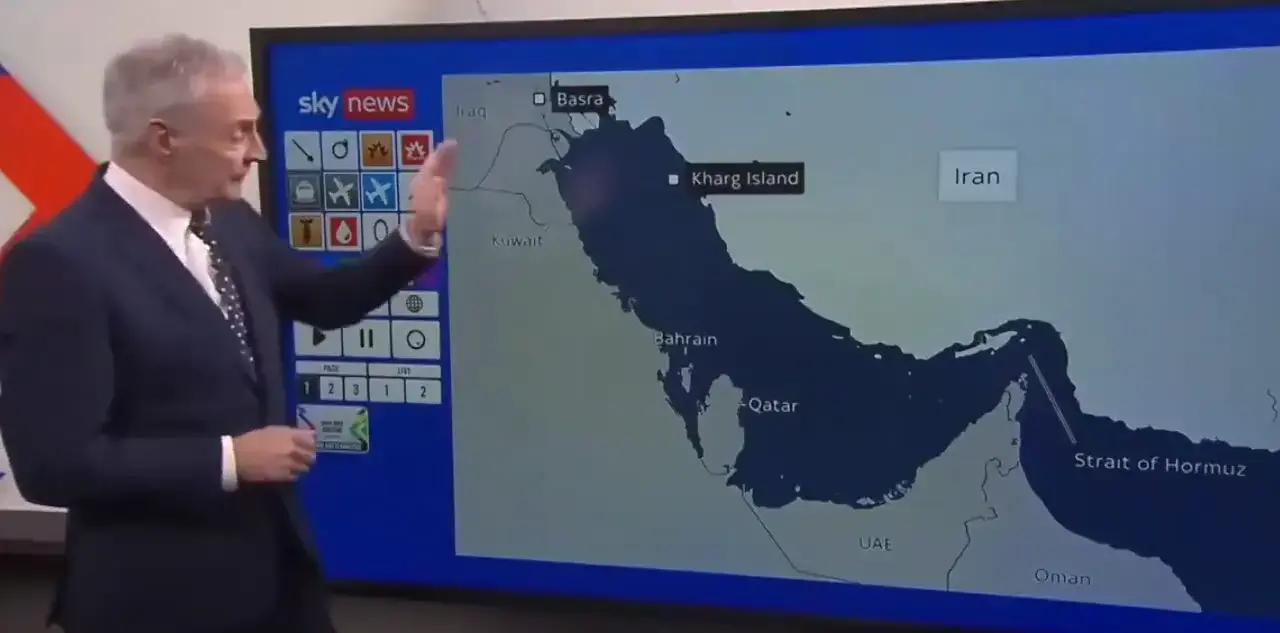 霍尔木兹海峡3月以来通行量暴跌90%以上，每天从上百艘油轮锐减到寥寥几艘，全球2