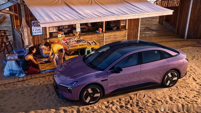 MONA系列首款SUV，小鹏L03罗兰紫色实车曝光【来自懂车帝车友圈】