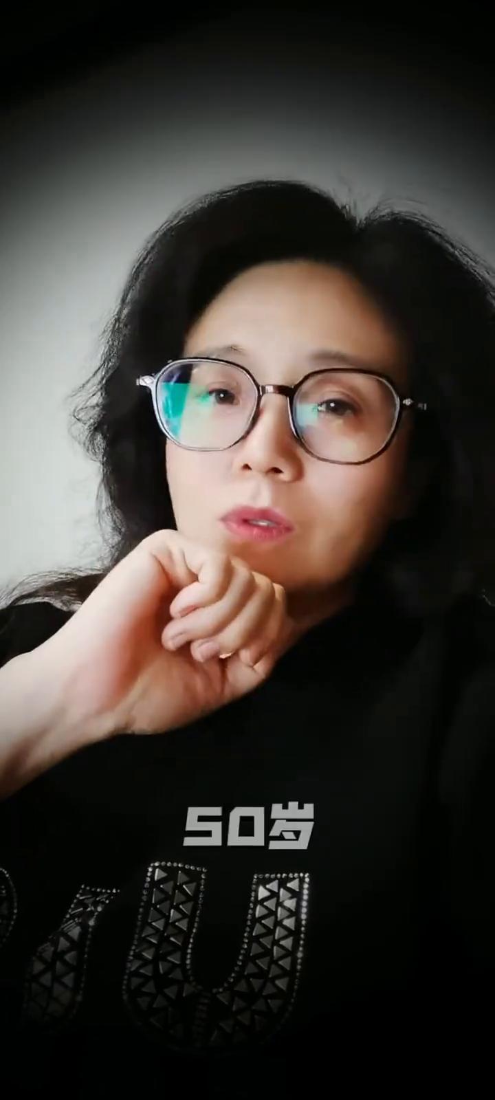 活到50岁才明白怎样才会快乐。
我活到50岁才明白，其实人要想活得快乐真的不是努