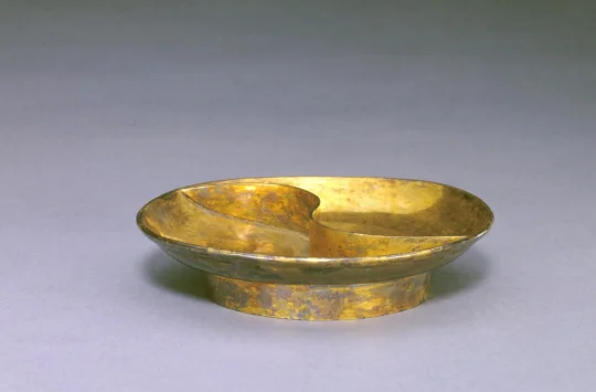 清宫银镀金小碟 伺候过哪位娘娘？